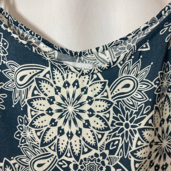 Lotus and Luna Handmade in Thailand Lightweight Floral Paisley Mandala Tank Top - Picture 2 of 6
